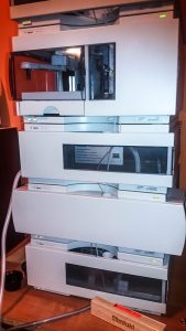 Instalacja używanego chromatografu HPLC AGILENT 1100 3