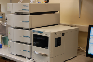 chromatograf cieczowy YL9100 4